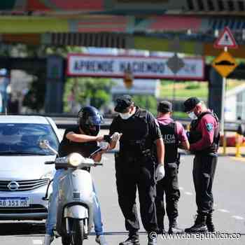 Prohíben turismo y hacen control vehicular Buenos Aires, capital de Argentina - La República