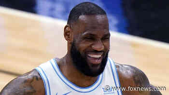 Lakers' LeBron James won't be suspended for violating NBA protocols after attending event: report