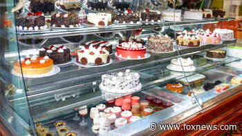 Indiana woman pays for stranger's cake to honor her late son's birthday