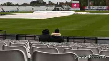 Lancashire heading for draw after further rain at Wantage Road