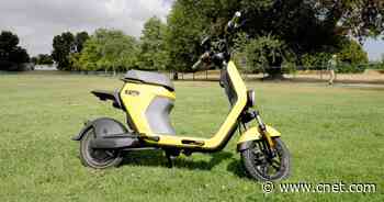 Segway eMoped C80: App-connected electric bike video     - CNET