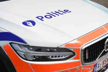 Bromfietser over de kop in Geetbets - Het Belang van Limburg