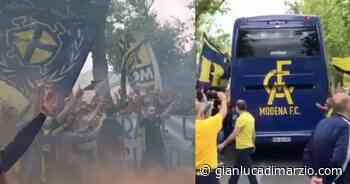Modena, la carica dei tifosi alla partenza della squadra. FOTO e VIDEO - GianlucaDiMarzio.com