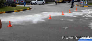 Modena, in strada per evitare un gavettone durante matrimonio: 18enne morto investito da furgone - Fanpage.it