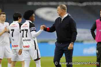 Blik van John van den Brom meteen gericht op volgend seizoen: &quot;Zij kunnen vertrekken, de rest houden we aan boord&quot;