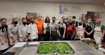 Dunham Foundation awards Fox Valley Food for Health $50,000 grant for Healthy Meals Program - Chicago Daily Herald