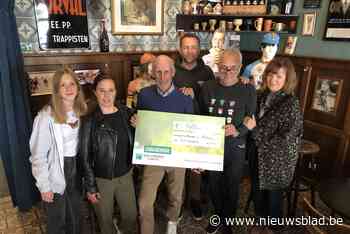 Oude rennerskaarten steunen strijd tegen kanker