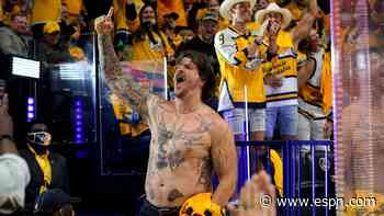 Titans' Taylor Lewan becomes ultimate hype man for Nashville Predators