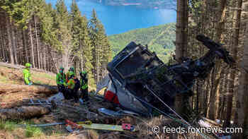 Italian cable car plunges to the ground, killing at least 9