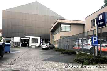 Auto rijdt tegen gebouw van Willebroekse politiepost