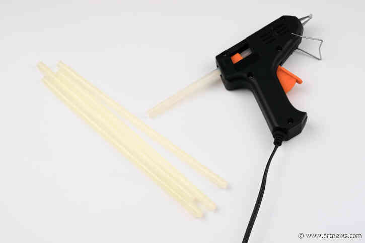 The Best Mini Hot Glue Sticks for Meticulous Crafting