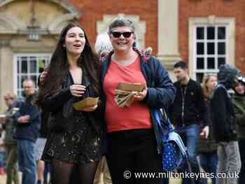 Pictures: People of Milton Keynes enjoy Chicheley Hall Food Festival and the weather behaves - Milton Keynes Citizen