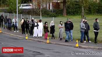 Covid: Bolton lockdown 'not ruled out' - Hancock - BBC News