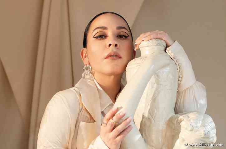 How Does Mexican Singer-Songwriter Carla Morrison Stay Mindful?