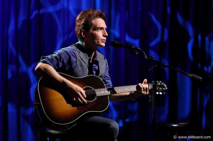 Richard Marx Accused of Inciting ‘Violence’ by Sen. Rand Paul After Suspicious Package