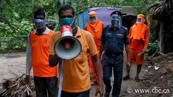 People urged to flee as India braces for 2nd powerful cyclone in 10 days