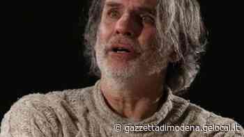 Modena, Ciccio Mendez e i suoi tre amori nel monologo “120 chili di jazz” - La Gazzetta di Modena