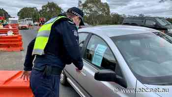 As Melbourne cases climb, regional communities worry another lockdown is in sight