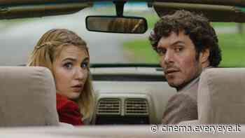 Detective in erba, la recensione del film con Adam Brody su Netflix - Everyeye Cinema