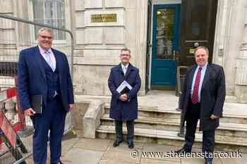 DUP delegation tells Lord Frost that NI Protocol must go - St Helens Star
