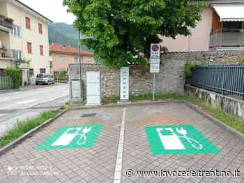 Ala: auto elettriche benvenute con la nuova stazione di ricarica - la VOCE del TRENTINO