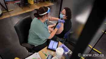 Toronto officials to provide COVID-19 update as new cases drop below 300