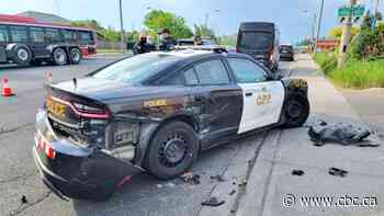2 arrested after car allegedly rams into police cruiser during an attempted traffic stop