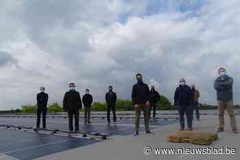 276 flinterdunne zonnepanelen prijken op dak sporthal Diepvenneke