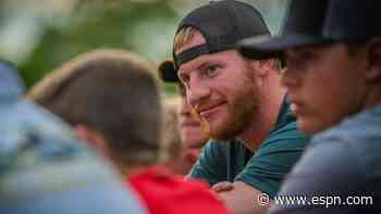 Coach: Wentz to grow from 'humble pie' of 2020