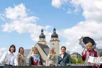 Spitzenprinzessinnen in spe entdecken Plauens Textilgeschichte - Freie Presse