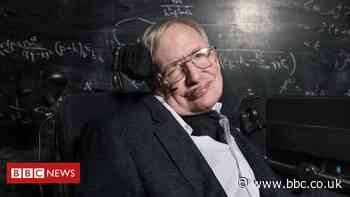 Stephen Hawking's papers to be saved for the nation