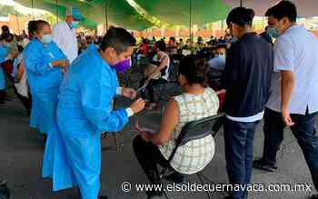 Mujeres embarazadas acuden a recibir la vacuna anticovid - El Sol de Cuernavaca