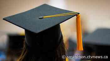 Saskatoon school divisions to hold virtual graduations regardless of Sask. reopening plan