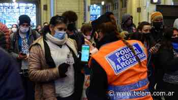 Ciudad de Buenos Aires: hay menos usuarios en el transporte público y todos con permiso - Télam
