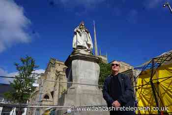 Blackburn man enraged by filthy statue of Queen Victoria