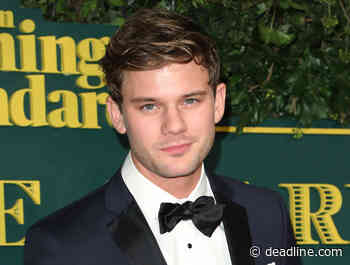 ‘Green Lantern’: Jeremy Irvine Set To Play Alan Scott In HBO Max Series – Update - Deadline