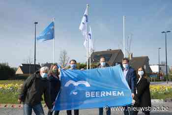 Beernem hijst vlaggen met nieuw logo - Het Nieuwsblad