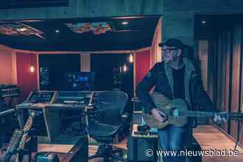 Kampvuurconcerten pakken uit met voorstelling voor de vroege vogels: “De zon zien opkomen met Jef Neve”