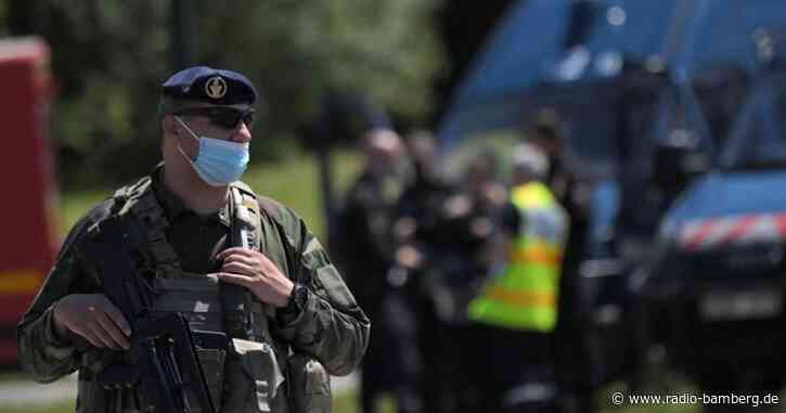 Erneut Messerangriff auf Polizistin in Frankreich