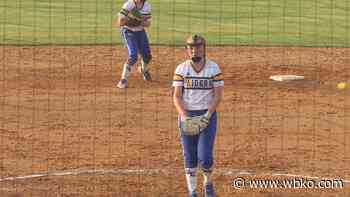 Emma Markham gets strikeout number 300 in Lady Raiders 6-1 win - WBKO