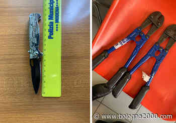 La Polizia locale di Modena cerca l'uomo che il 22 maggio in piazza Liberazione ha assistito al furto di una bici - Bologna 2000