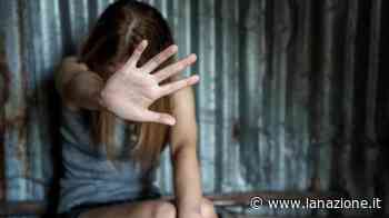 Carrara, "Violentata vicino al mare". C'è un fermo dopo la denuncia della turista - LA NAZIONE