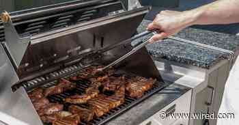 Grilling Over Gas Is Better Than Grilling Over Charcoal