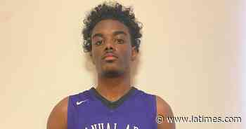 Manual Arts' Jay'len Carter chose valedictorian over basketball - Los Angeles Times