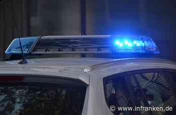 21-Jähriger rastet in Bamberger Innenstadt aus: Polizisten beleidigt und Hauswand bepinkelt