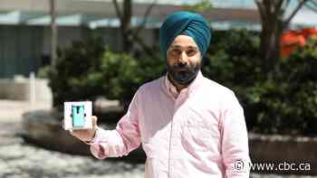 After he was laid off due to the pandemic, this man designed a new gadget