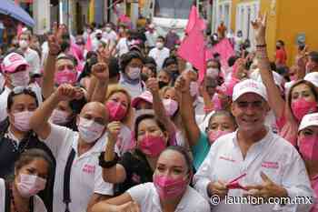 Sergio Estrada recorrió el centro de Cuernavaca - Unión de Morelos