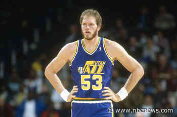 Former Utah Jazz player Mark Eaton dies following bicycle crash