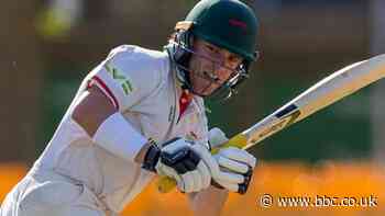 County Championship: Leicestershire close on 75-1 chasing 378 to beat Middlesex
