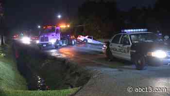 Houston police cruiser crashes into SW Houston ditch - KTRK-TV